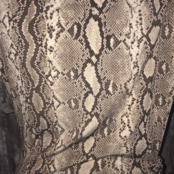 Dress - Picture 4 of 6